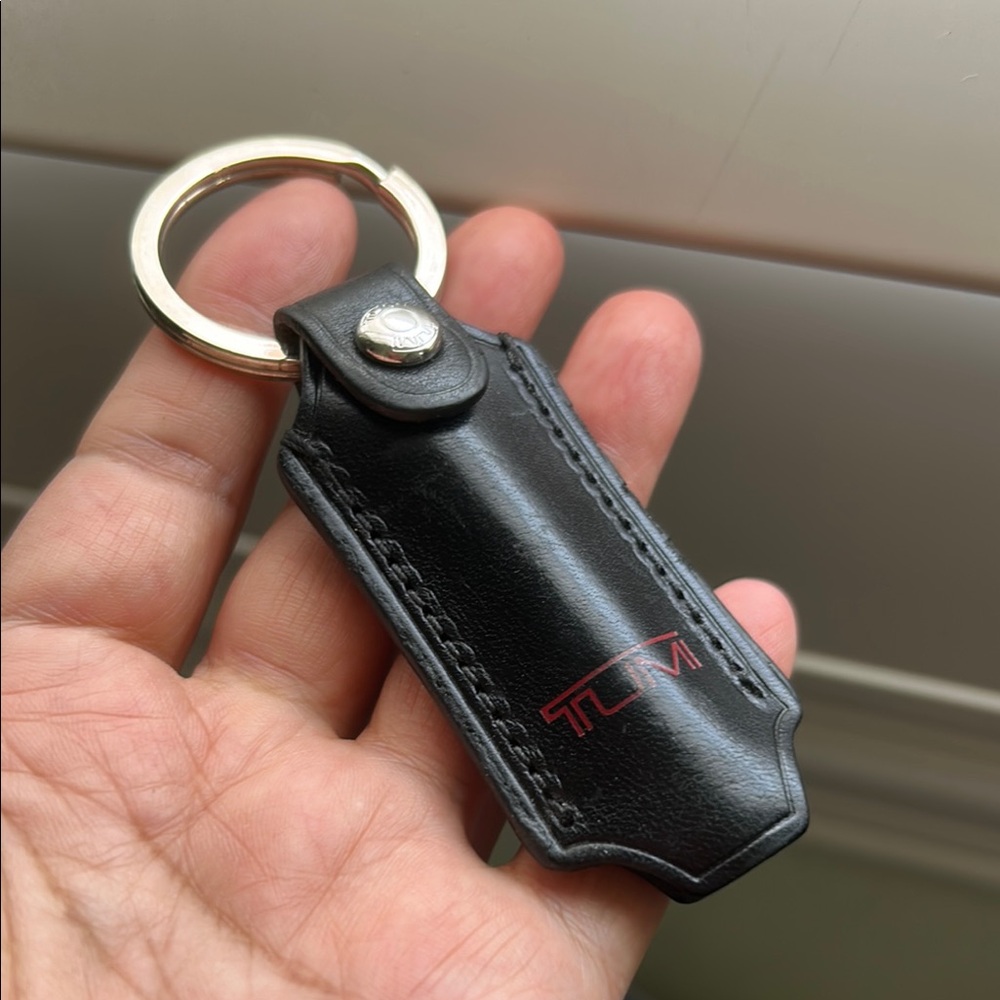 Raretumi Laser Pointer Leather Case Keyring - image 1